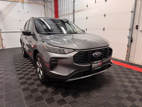 Used 2025 Ford Escape ST-Line w/ Tech Pack #1 AWD/4WD image 6