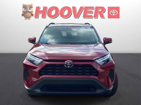 Used 2025 Toyota RAV4 XLE w/ Convenience Package FWD image 6