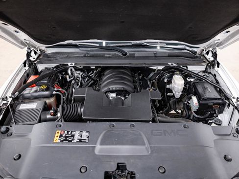 Used 2019 GMC Yukon XL SLT AWD/4WD image 13