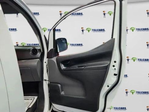 Used 2019 Nissan NV200 S w/ Cruise Control Package image 13