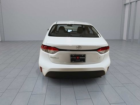 Used 2025 Toyota Corolla LE FWD image 7