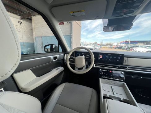 Used 2025 Hyundai Santa Fe SEL image 36