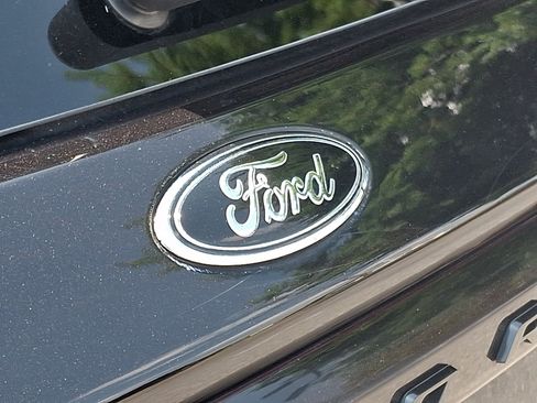 Used 2025 Ford Explorer ST AWD/4WD image 30