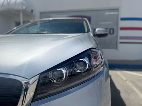 Used 2019 Kia Sorento L FWD image 11