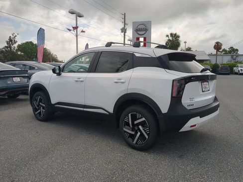 New 2026 Nissan Kicks SV w/ Charging Package FWD image 6