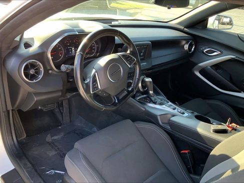 Used 2017 Chevrolet Camaro LT image 16