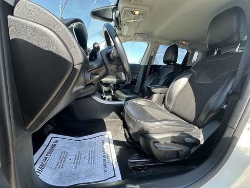 Used 2019 Jeep Compass Latitude image 11