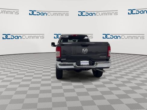 Used 2024 RAM 2500 Tradesman w/ Chrome Appearance Group AWD/4WD image 7