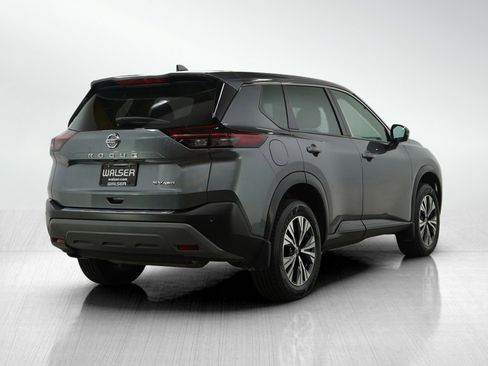 Used 2021 Nissan Rogue SV image 5