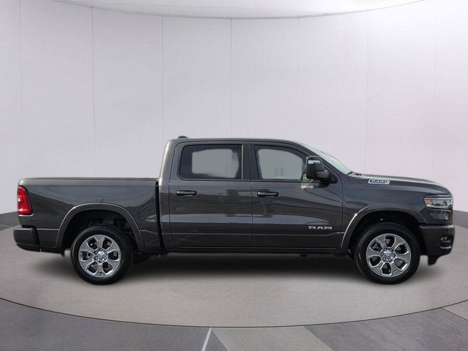 New 2026 RAM 1500 Big Horn AWD/4WD image 4