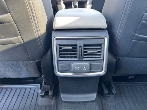 Used 2022 Subaru Forester Limited image 14