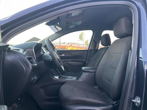 Used 2018 Chevrolet Equinox LT image 11