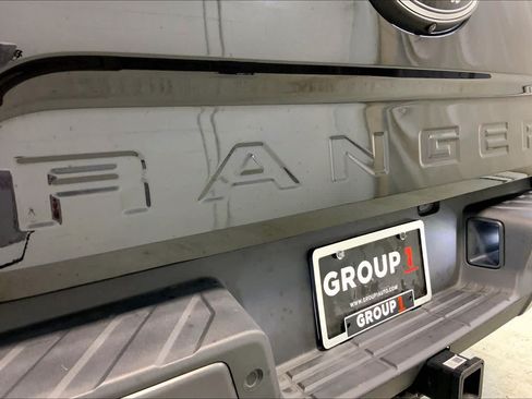 Used 2025 Ford Ranger Raptor AWD/4WD image 9