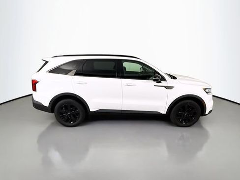 Used 2021 Kia Sorento S w/ Panoramic Sunroof Package AWD/4WD image 8