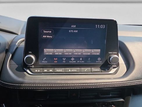 Used 2024 Nissan Rogue S FWD image 20
