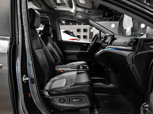 Used 2023 Honda Odyssey Touring image 36