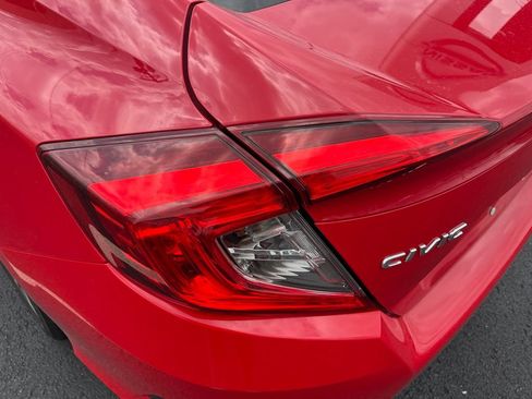 Used 2018 Honda Civic EX image 21