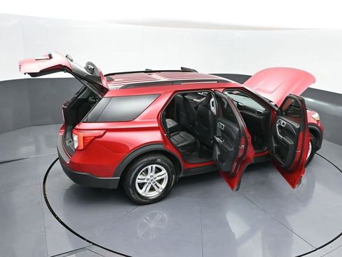 Used 2024 Ford Explorer XLT w/ Equipment Group 202A image 50