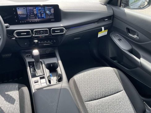 New 2026 Nissan Sentra SV w/ SV Convenience Package FWD image 14