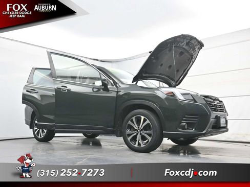 Used 2023 Subaru Forester Limited image 31