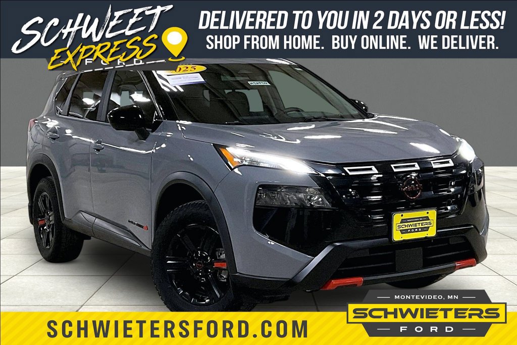 Used 2025 Nissan Rogue SV AWD/4WD image 1