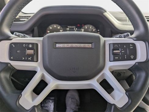 Used 2025 Land Rover Defender 130 S image 17