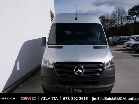 Used 2024 Mercedes-Benz Sprinter 2500 image 22