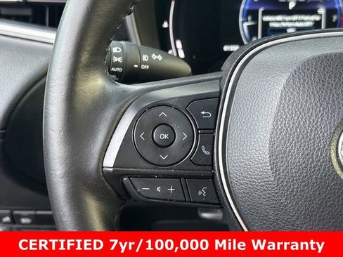Used 2023 Toyota Corolla Cross XLE image 27