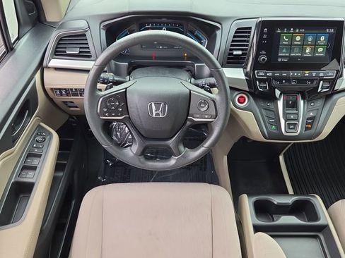 Used 2018 Honda Odyssey EX image 15
