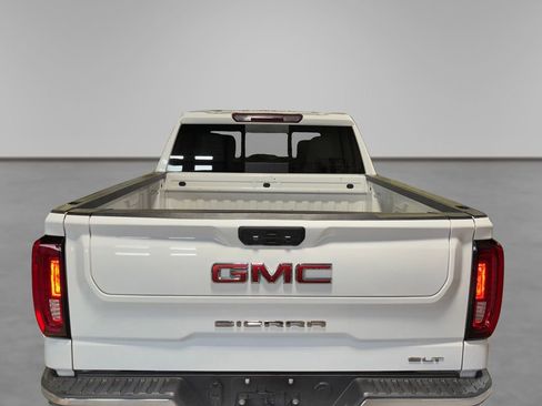 Used 2021 GMC Sierra 1500 SLT w/ SLT Premium Package image 16