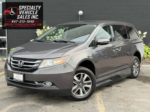 Used 2014 Honda Odyssey Touring Elite image 5