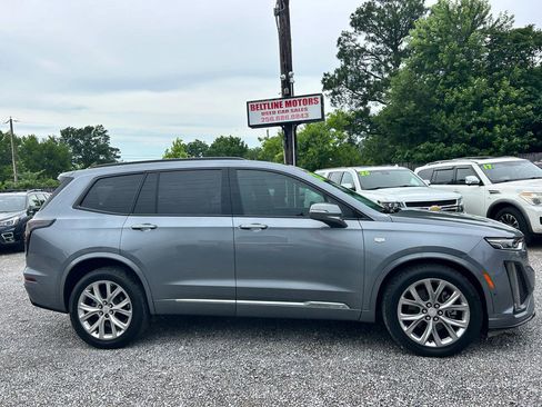 Used 2020 Cadillac XT6 Sport w/ Platinum Package AWD/4WD image 3