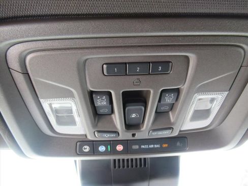 Used 2024 GMC Sierra 1500 Denali w/ Denali Reserve Package AWD/4WD image 29