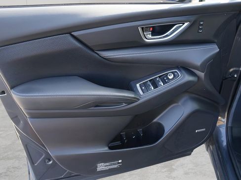 Used 2024 Subaru Ascent Limited w/ Technology Package image 17