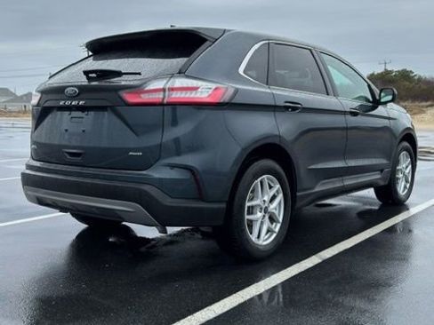 Used 2022 Ford Edge SEL image 4