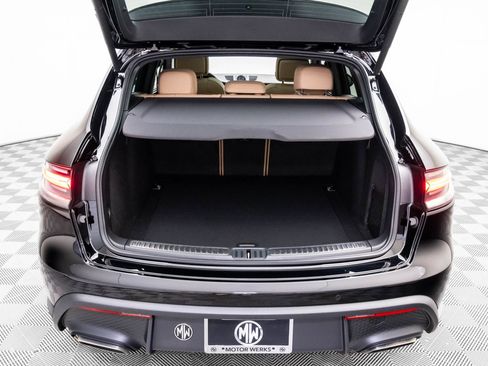 Certified 2026 Porsche Macan AWD/4WD image 29