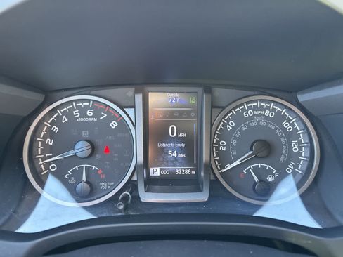 Used 2023 Toyota Tacoma TRD Sport w/ TRD Premium Sport Package AWD/4WD image 12