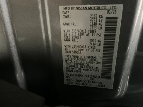 Used 2025 Nissan Rogue SV AWD/4WD image 31