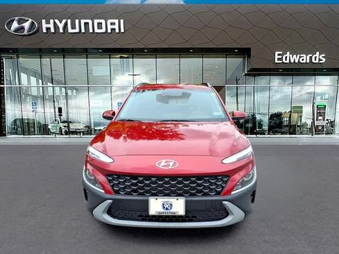 Used 2022 Hyundai Kona SEL AWD/4WD image 3