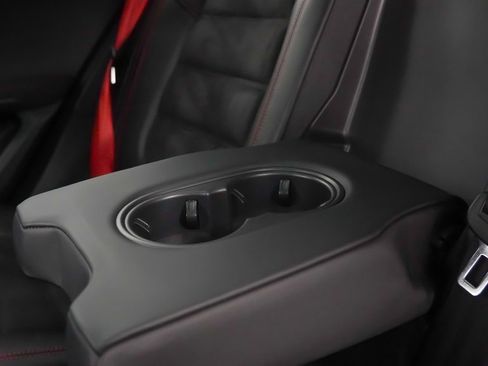 Certified 2022 Porsche Macan GTS image 19