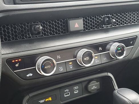 Used 2024 Honda CR-V EX image 28