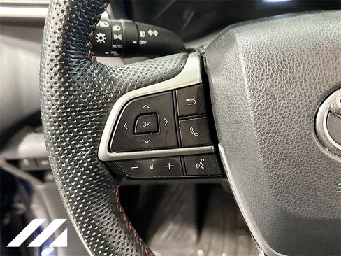 Used 2022 Toyota Sienna XSE image 12