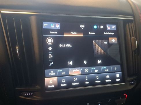 Used 2024 Maserati Levante GT Ultima AWD/4WD image 36
