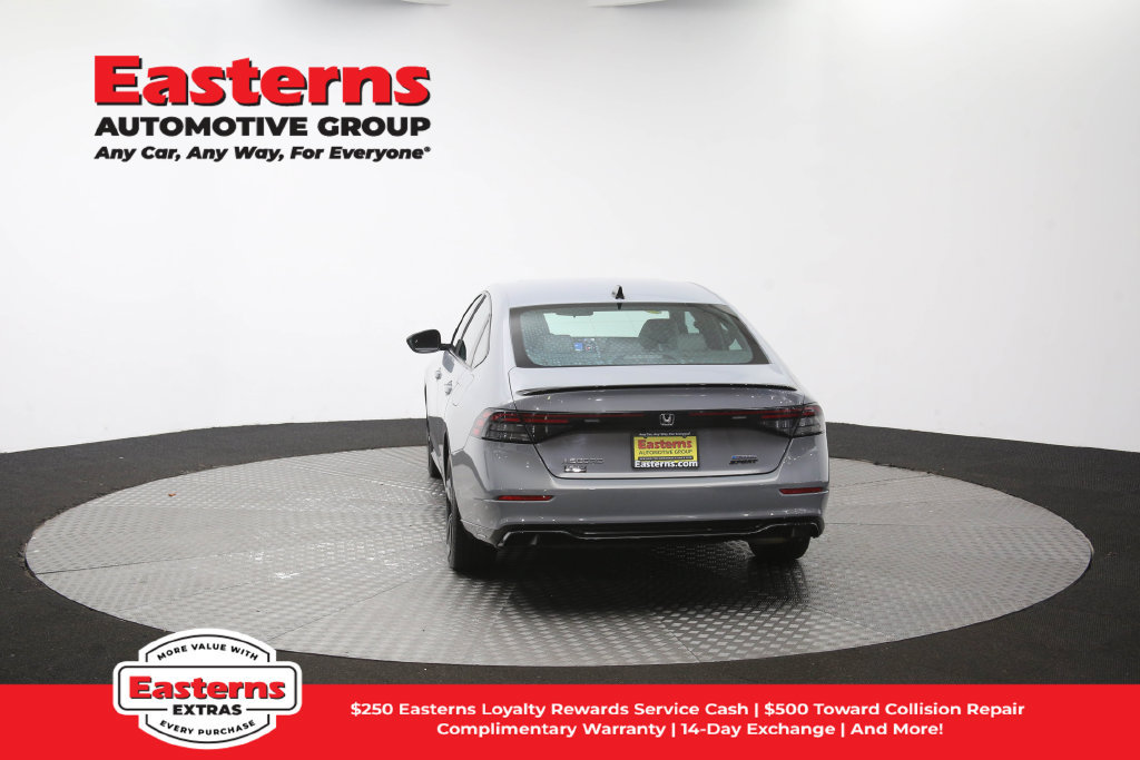 Used 2024 Honda Accord Sport image 39