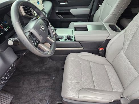 Used 2024 Toyota Sequoia Limited image 9