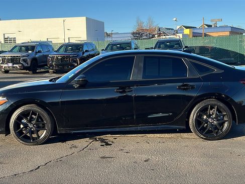 Used 2025 Honda Civic Sport image 8