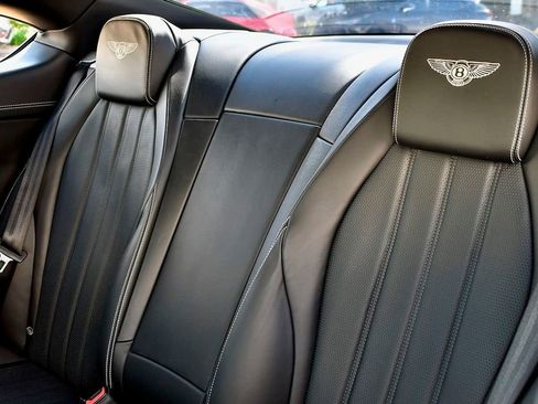 Used 2015 Bentley Continental GT image 29
