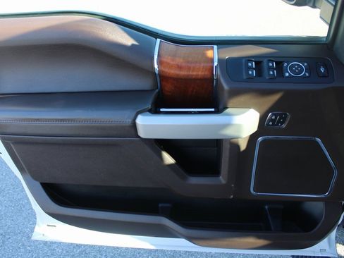 Used 2019 Ford F350 King Ranch image 21