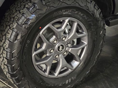 New 2025 Ford Bronco Badlands AWD/4WD image 14
