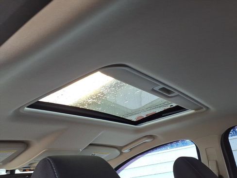 Used 2020 Ford EcoSport SE w/ SE Convenience Package image 13